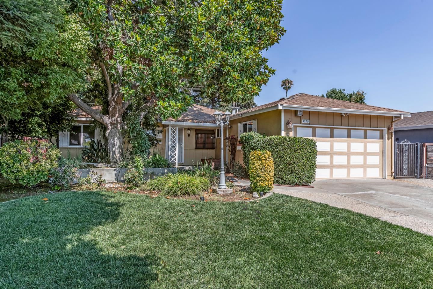Neighborhood-5