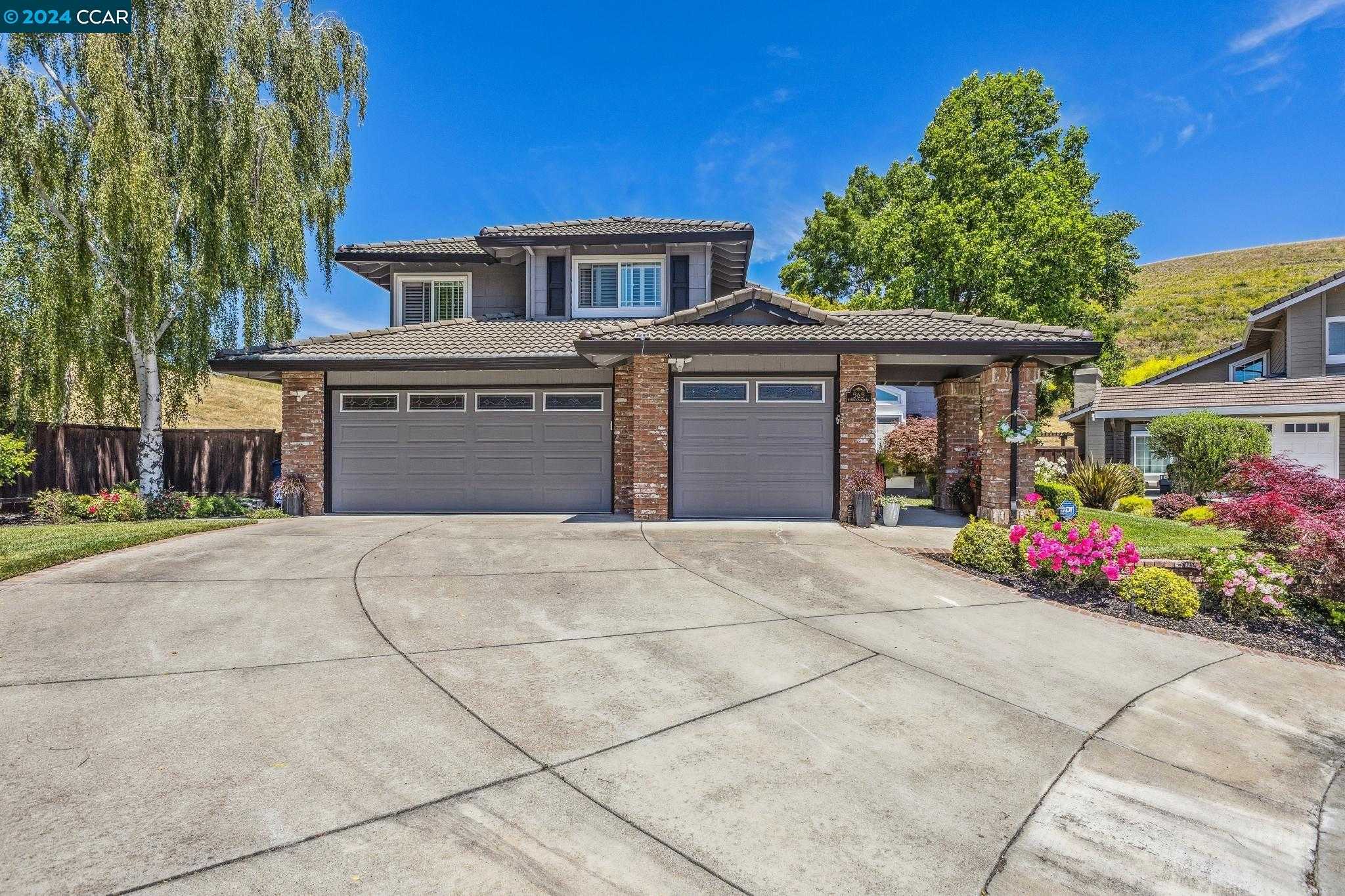 Neighborhood Neighborhood-28