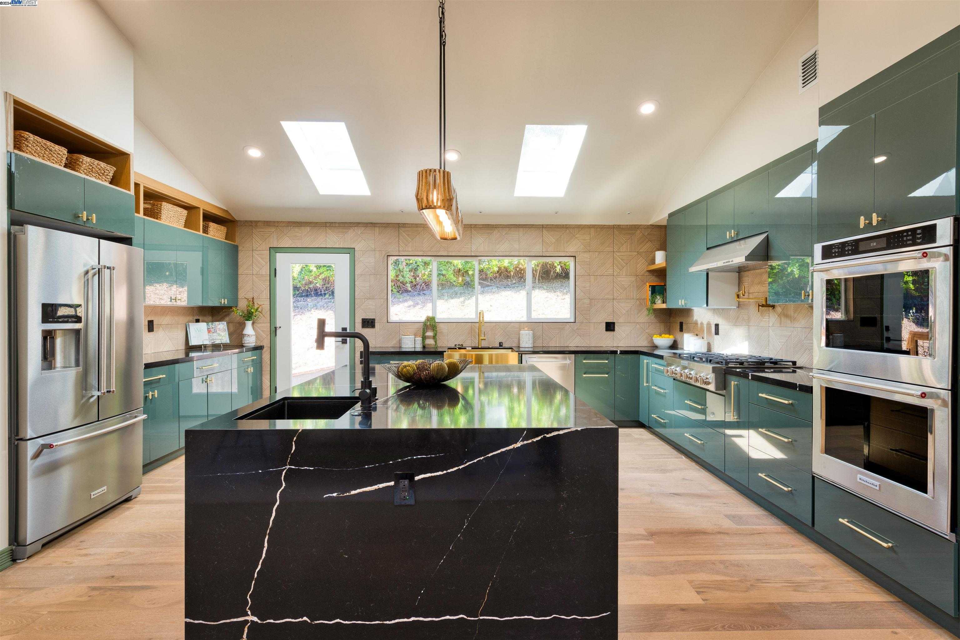 Neighborhood Neighborhood-2