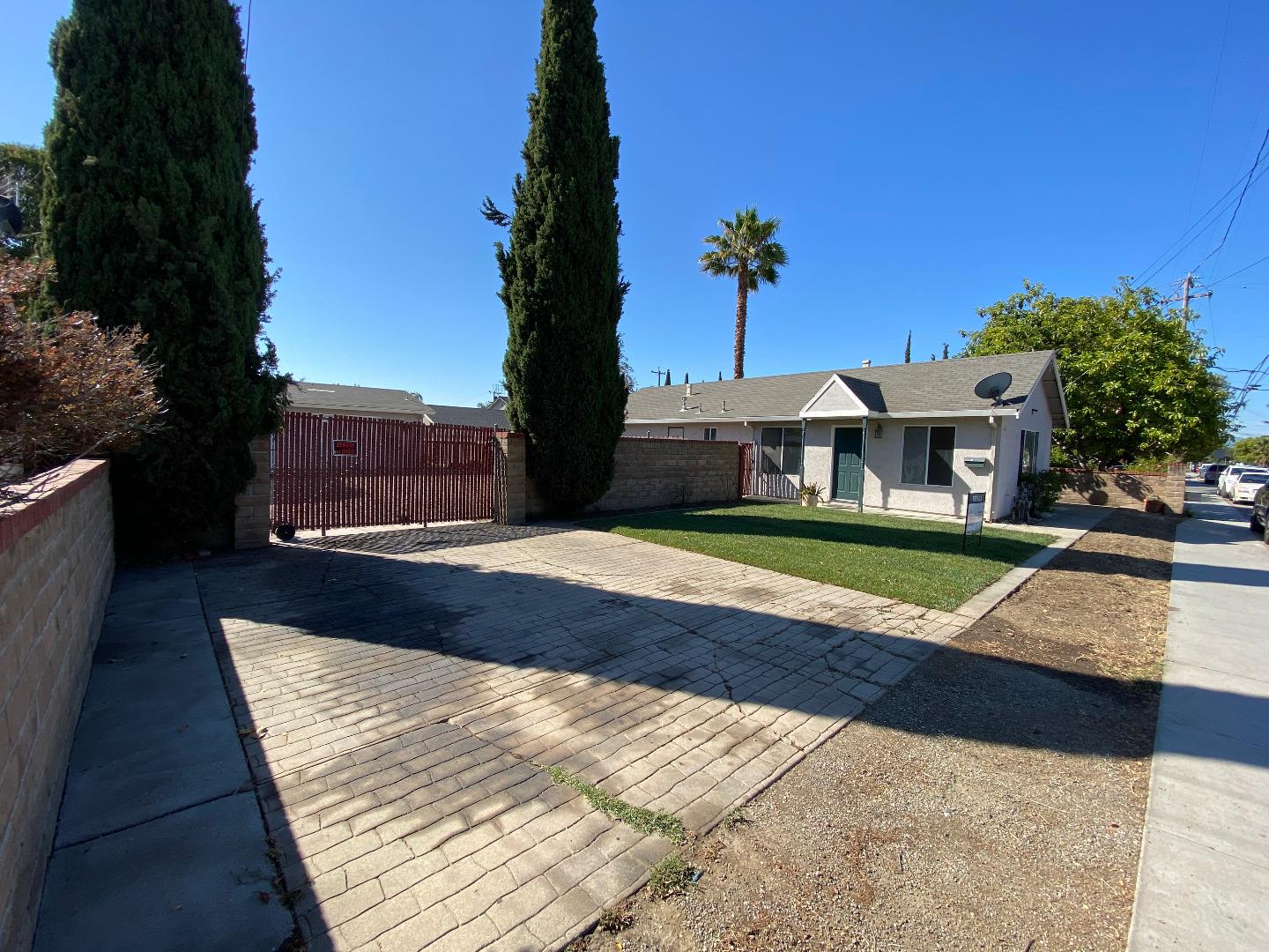 Neighborhood Neighborhood-52