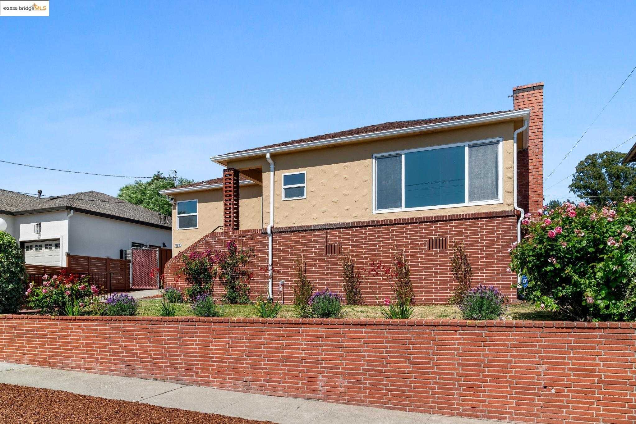 Neighborhood Neighborhood-19