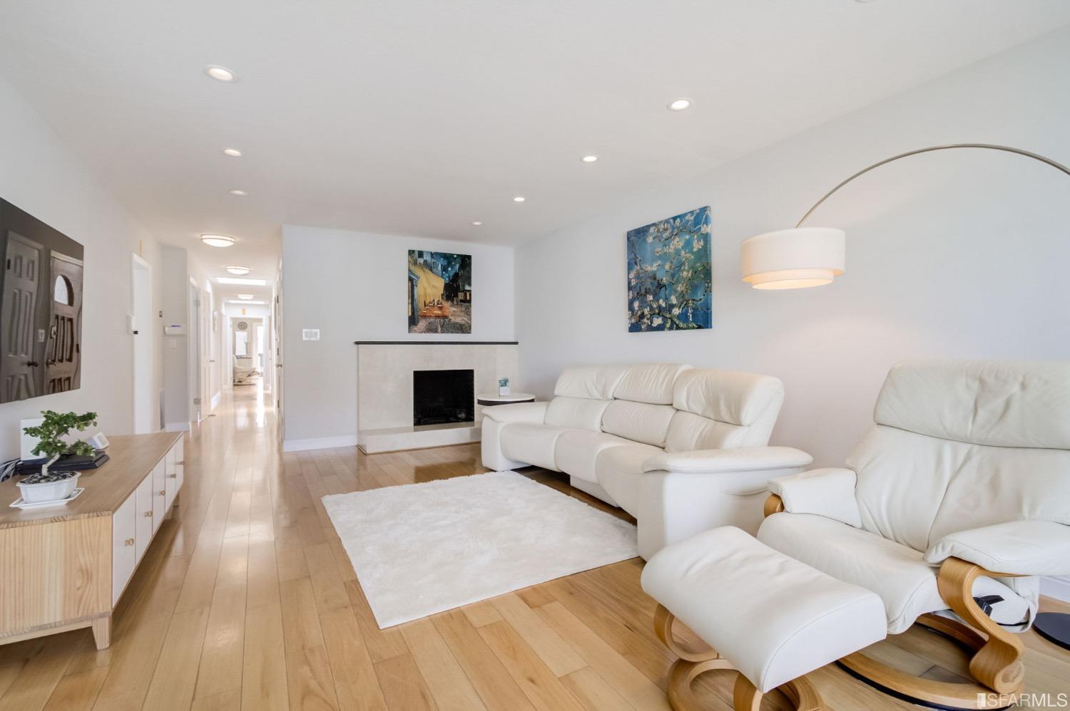 Neighborhood Neighborhood-131