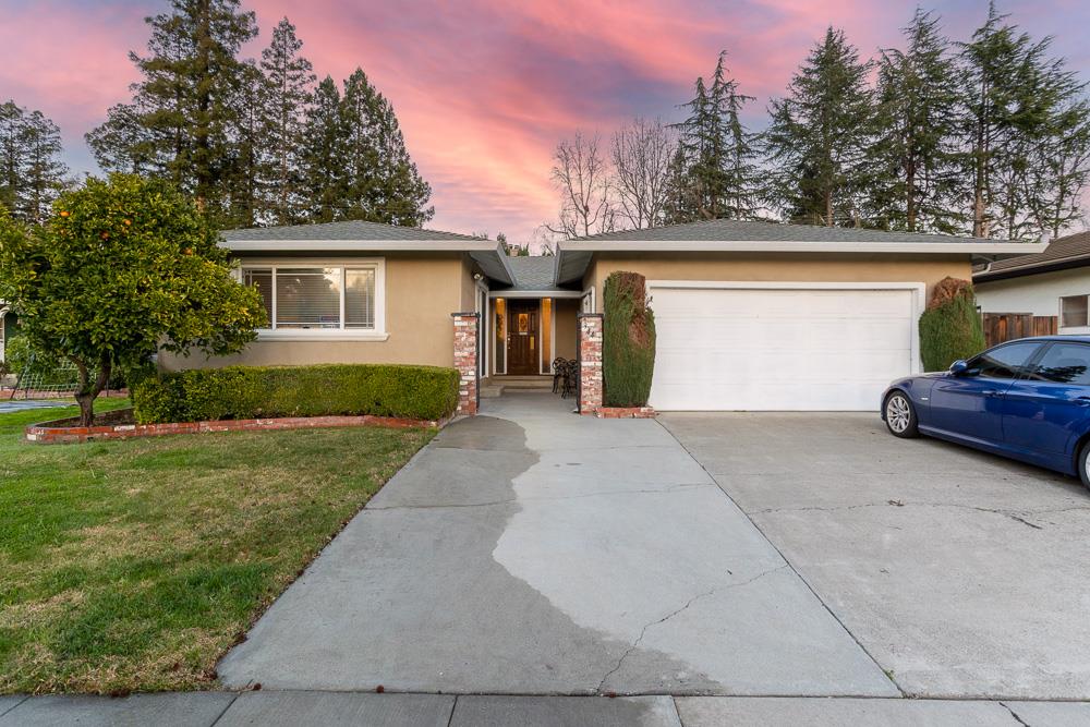 Neighborhood Neighborhood-4