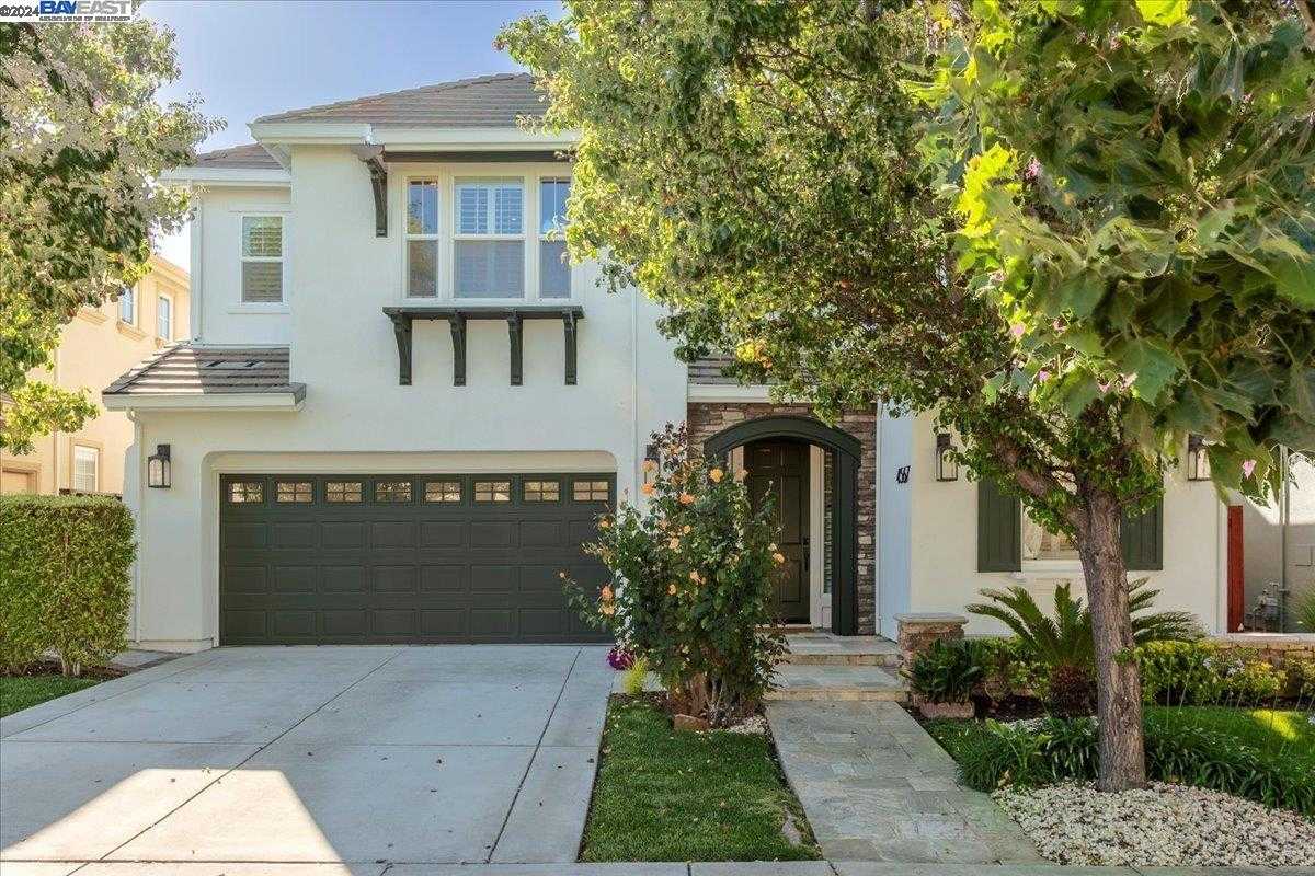 Neighborhood Neighborhood-16