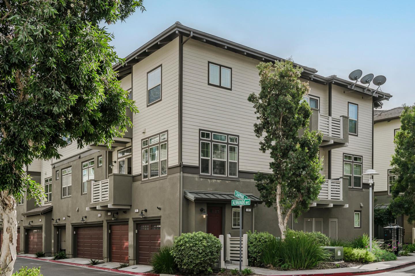 Neighborhood Neighborhood-83