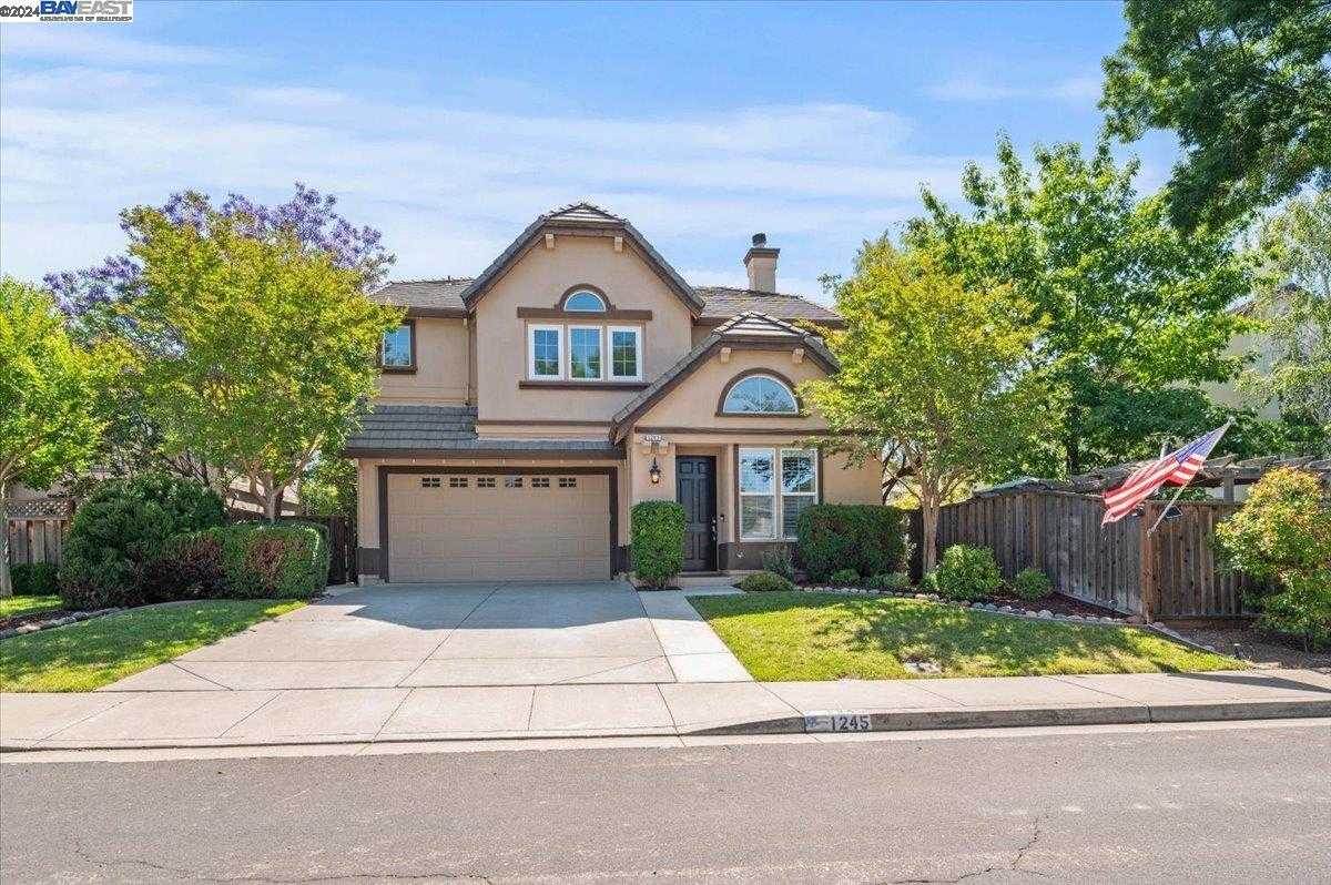 Neighborhood Neighborhood-1