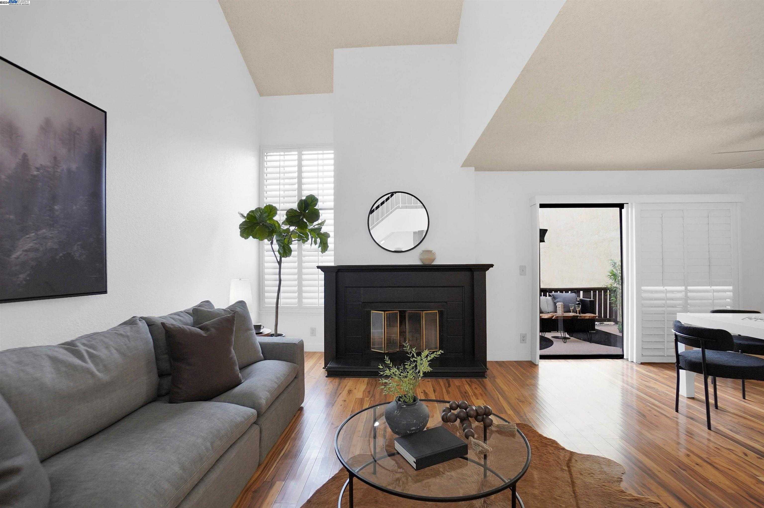 Neighborhood Neighborhood-6