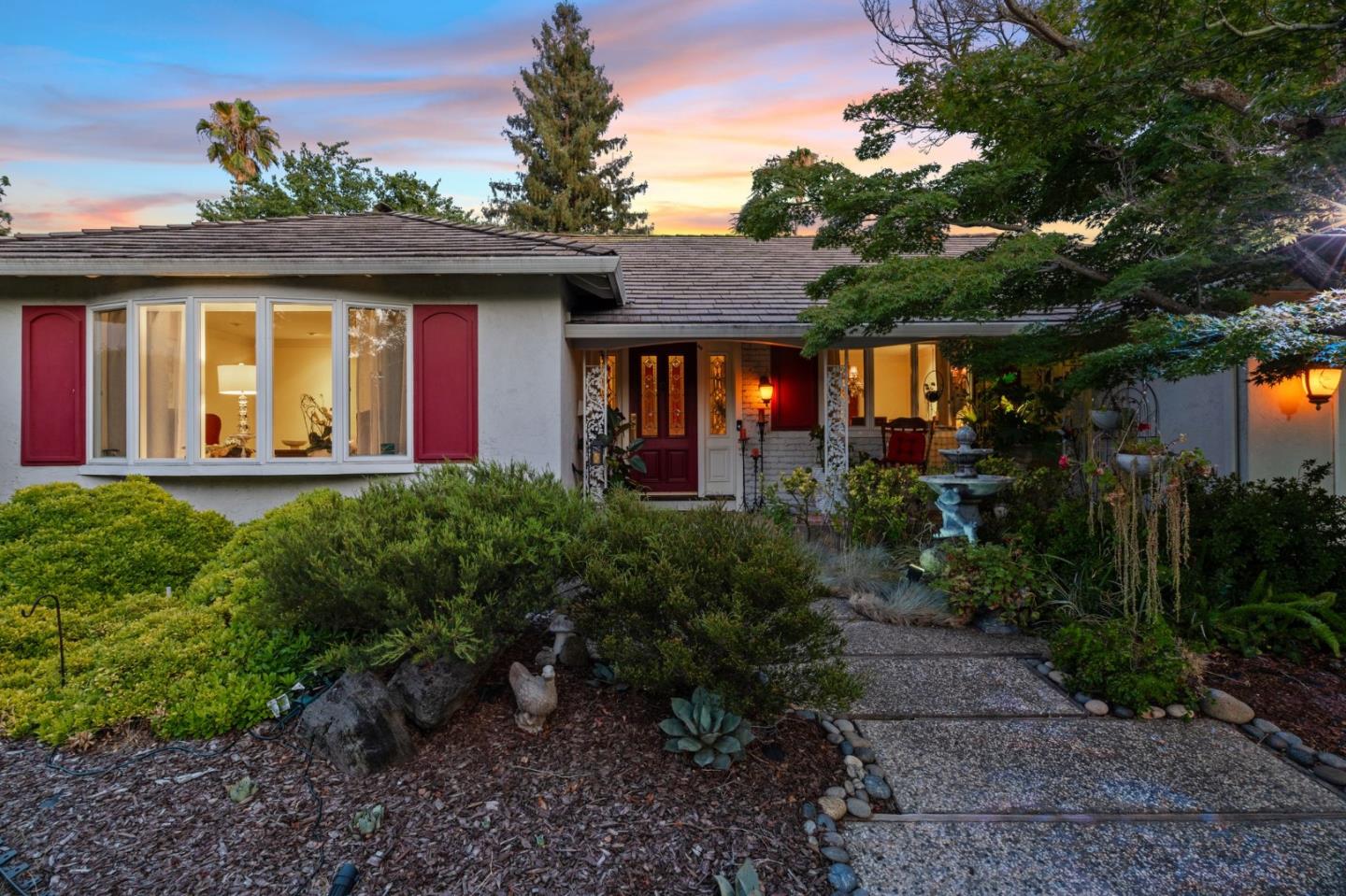 Neighborhood Neighborhood-104