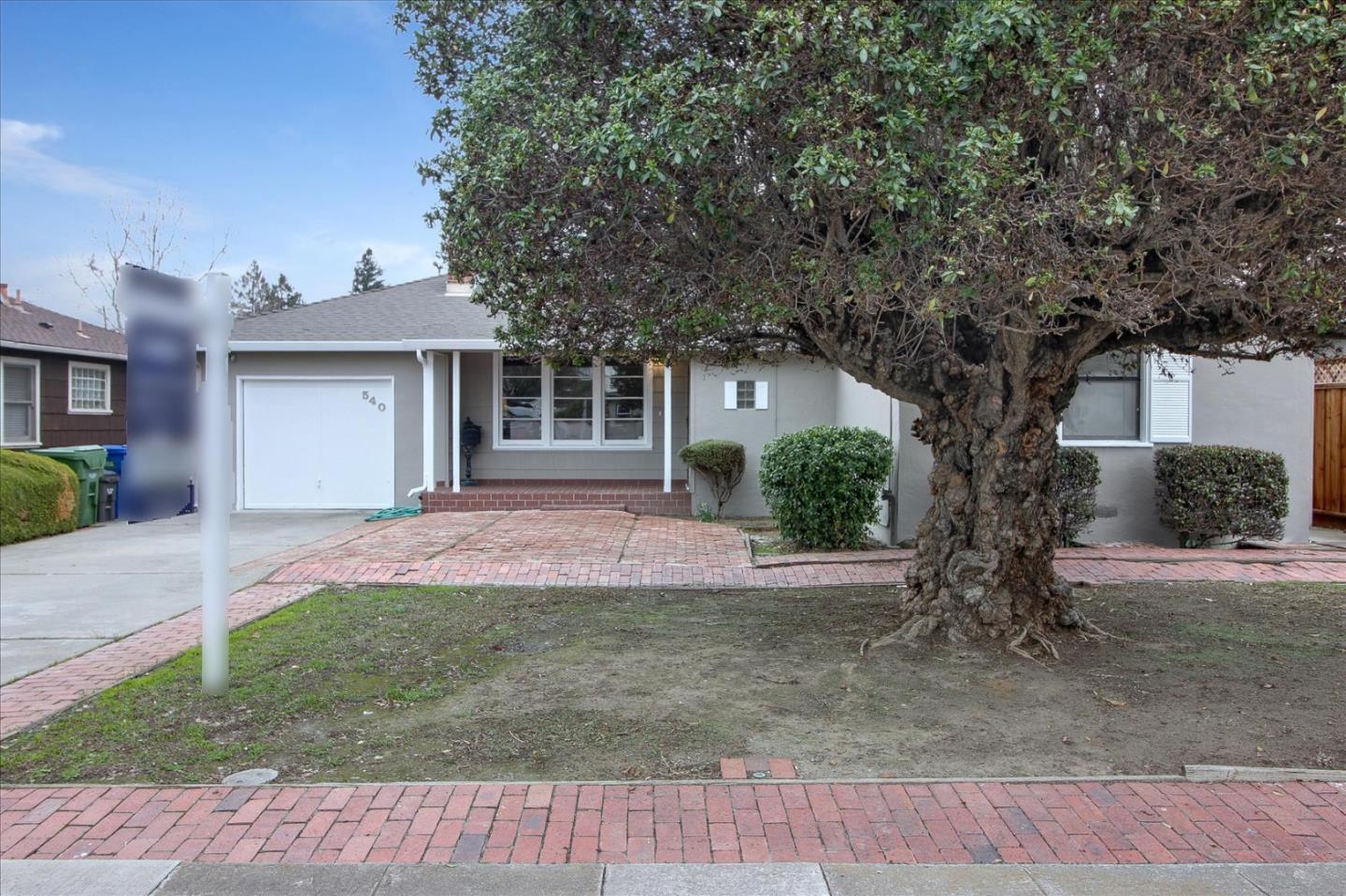 Neighborhood Neighborhood-59