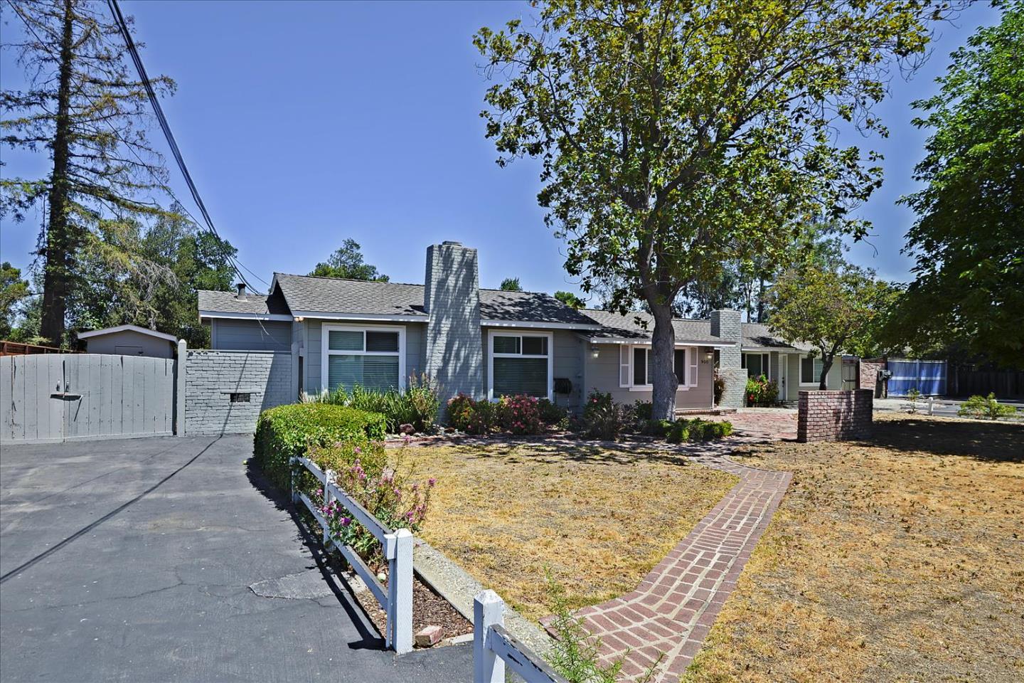 Neighborhood Neighborhood-23