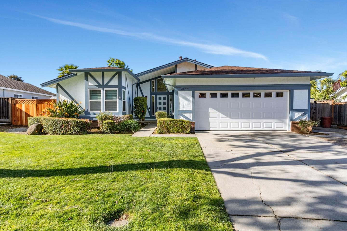 Neighborhood Neighborhood-15