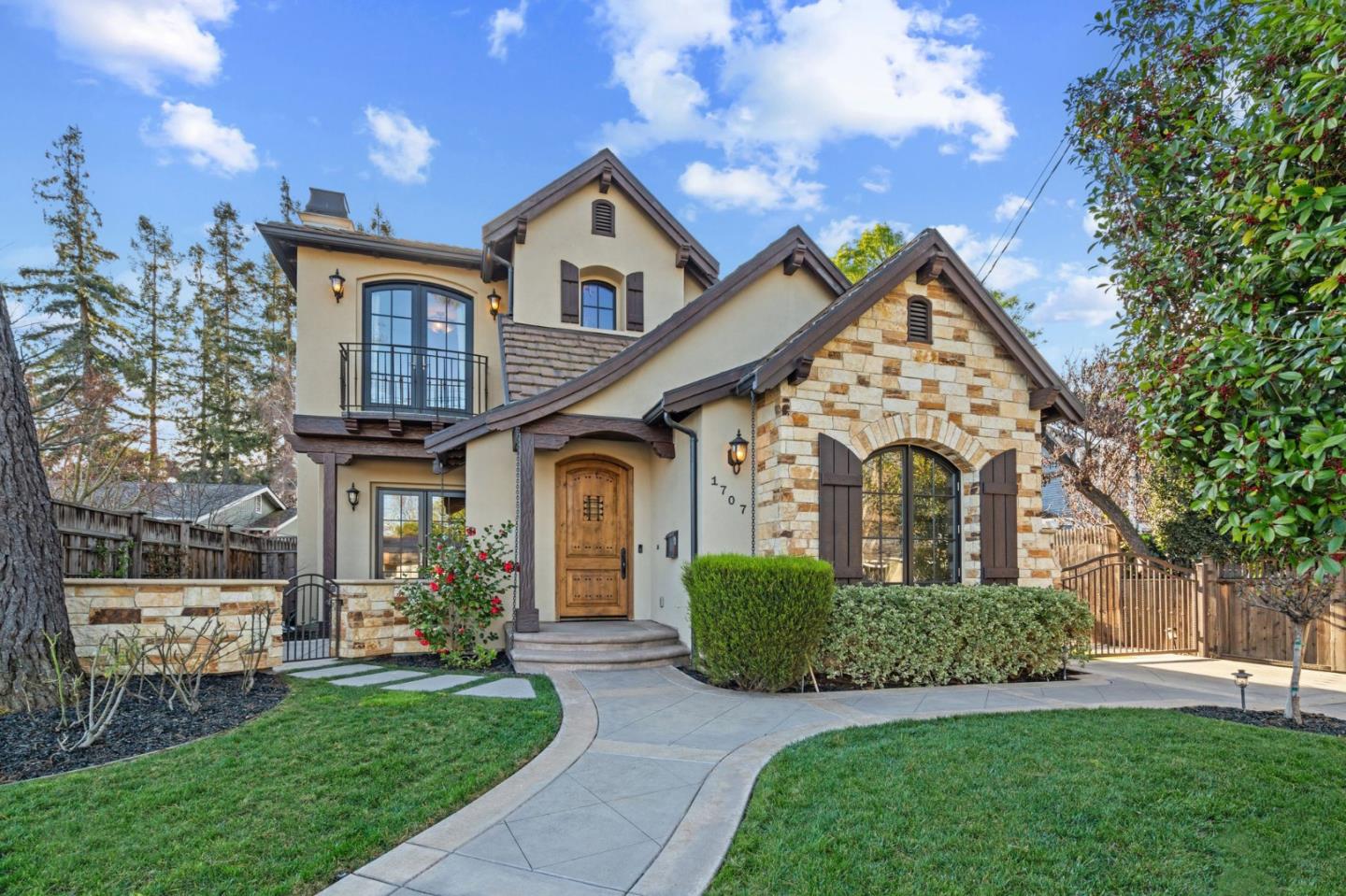 Neighborhood Neighborhood-25