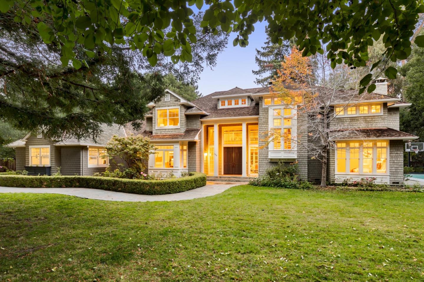 Neighborhood Neighborhood-33