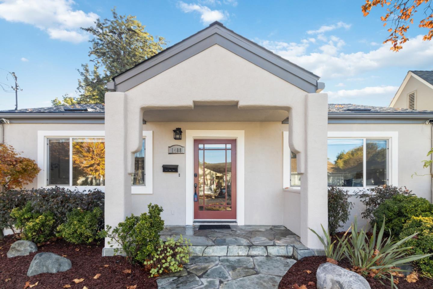 Neighborhood Neighborhood-121