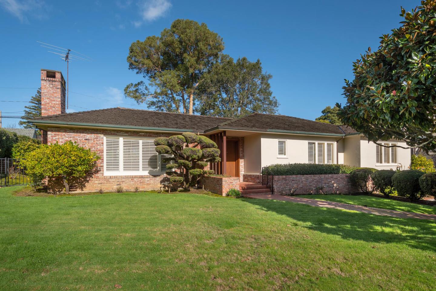 Neighborhood Neighborhood-5