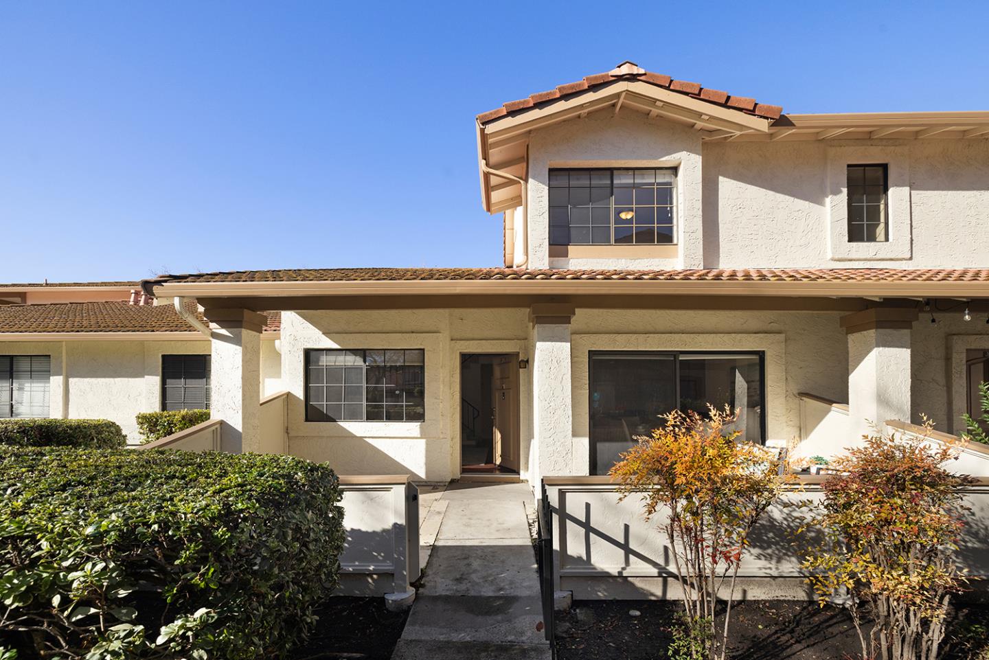 Neighborhood Neighborhood-3