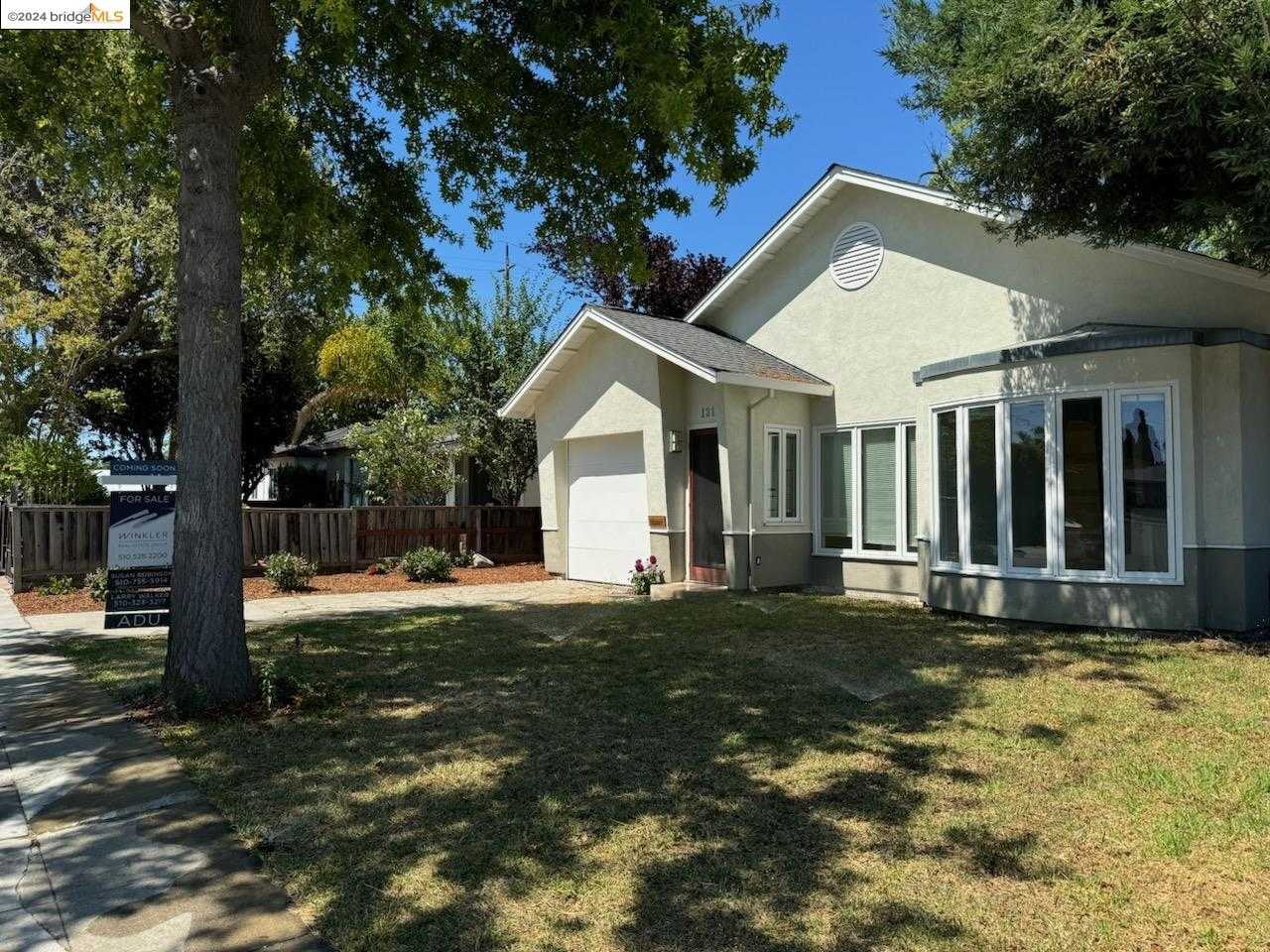 Neighborhood Neighborhood-4