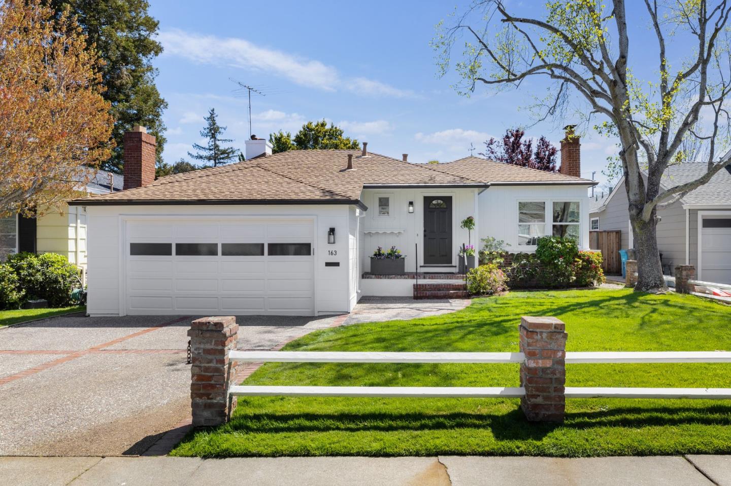 Neighborhood Neighborhood-114