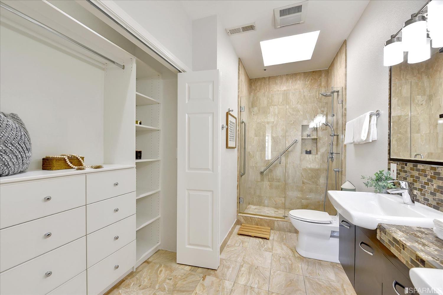 Neighborhood Neighborhood-367