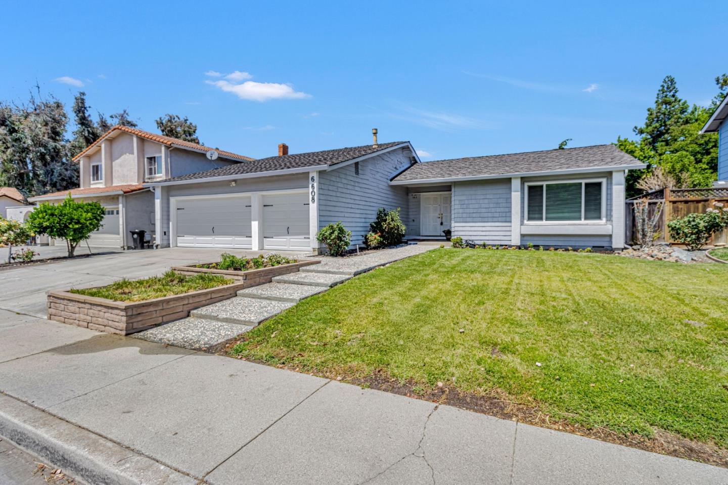 Neighborhood Neighborhood-7