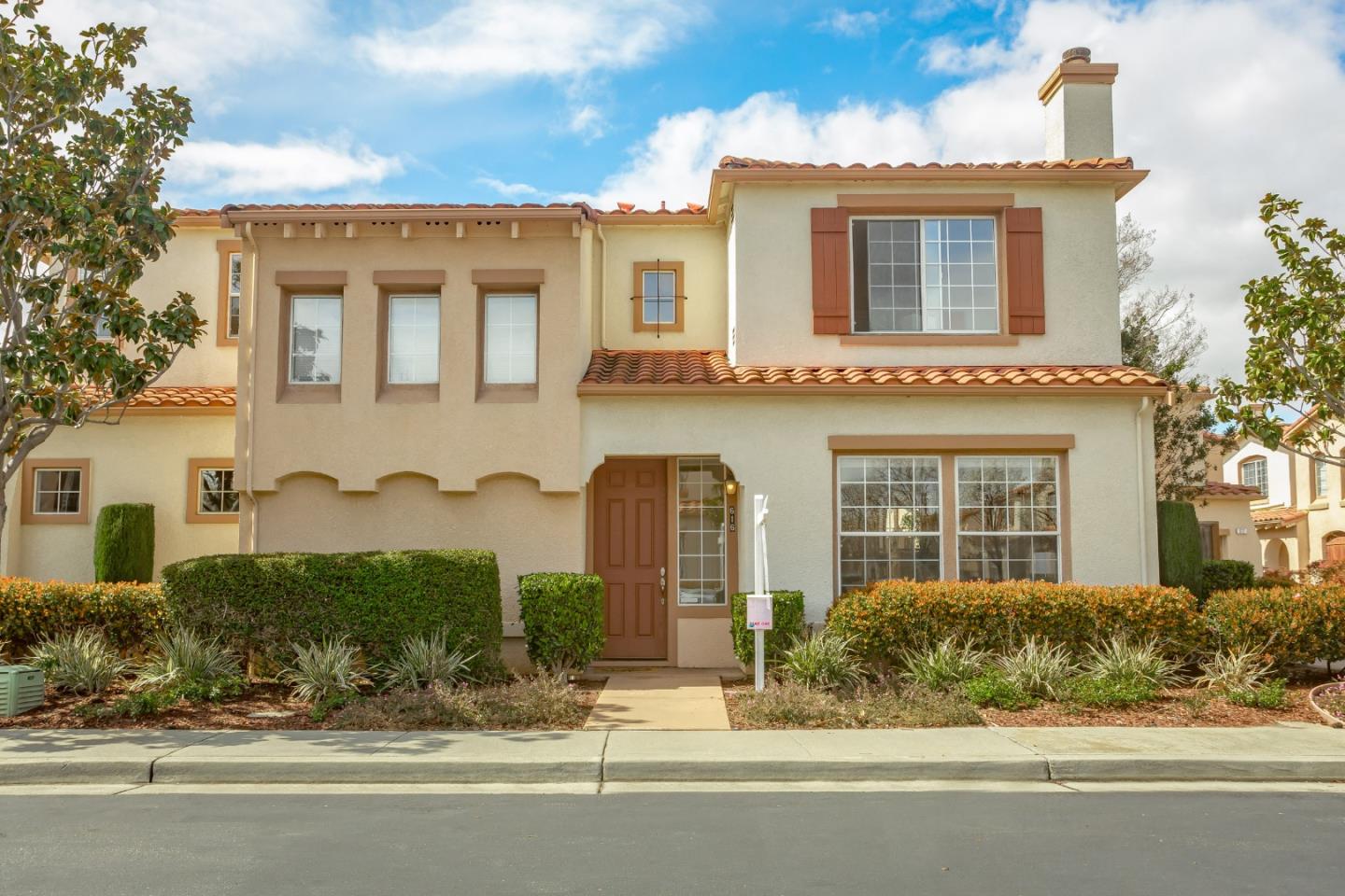 Neighborhood Neighborhood-6