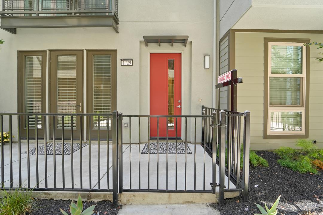 Neighborhood Neighborhood-81