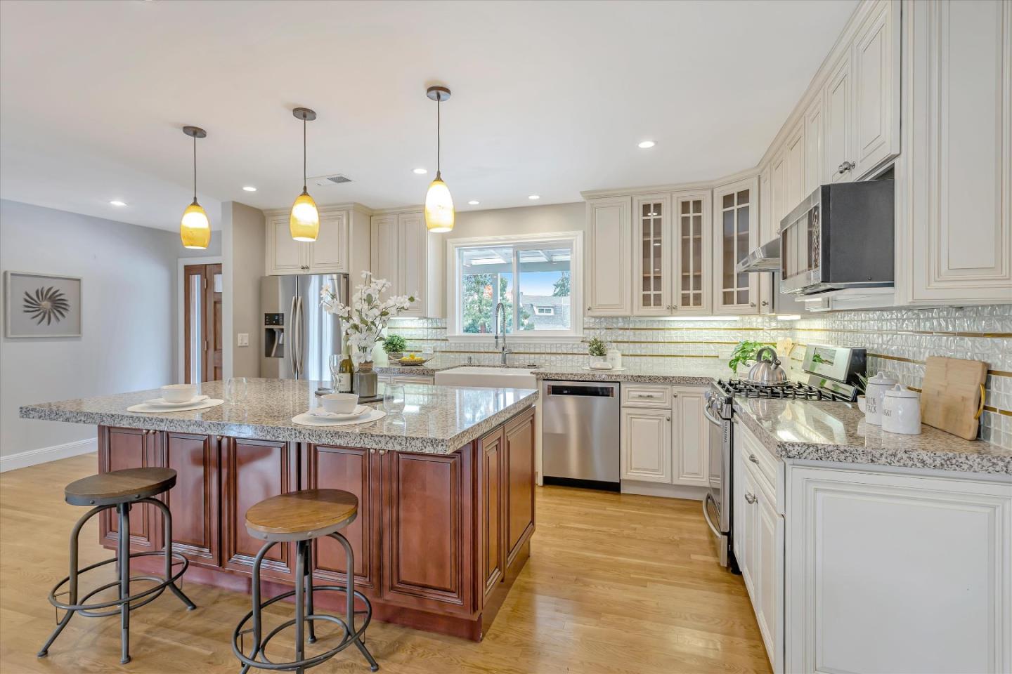 Neighborhood Neighborhood-41