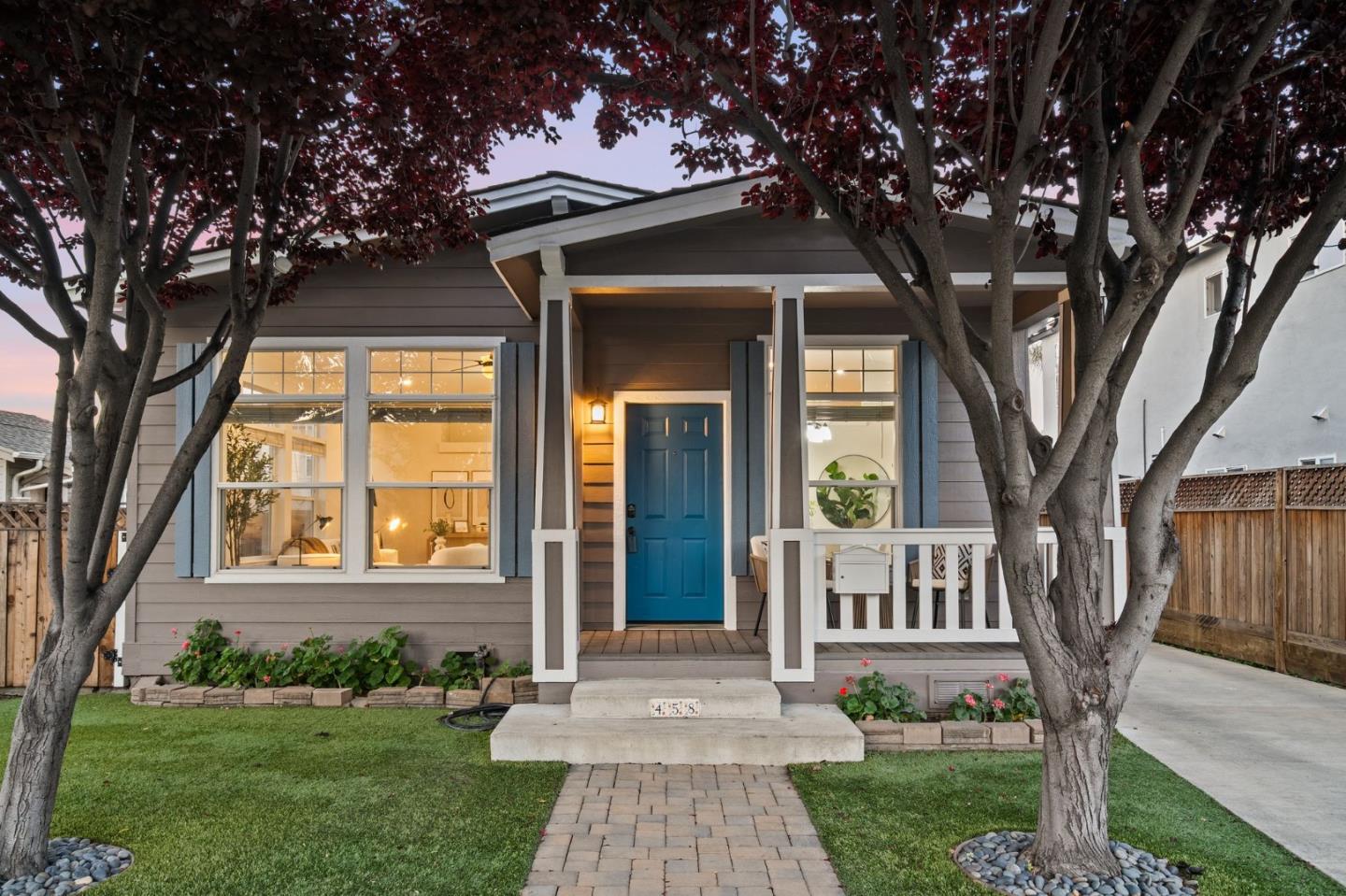 Neighborhood-4