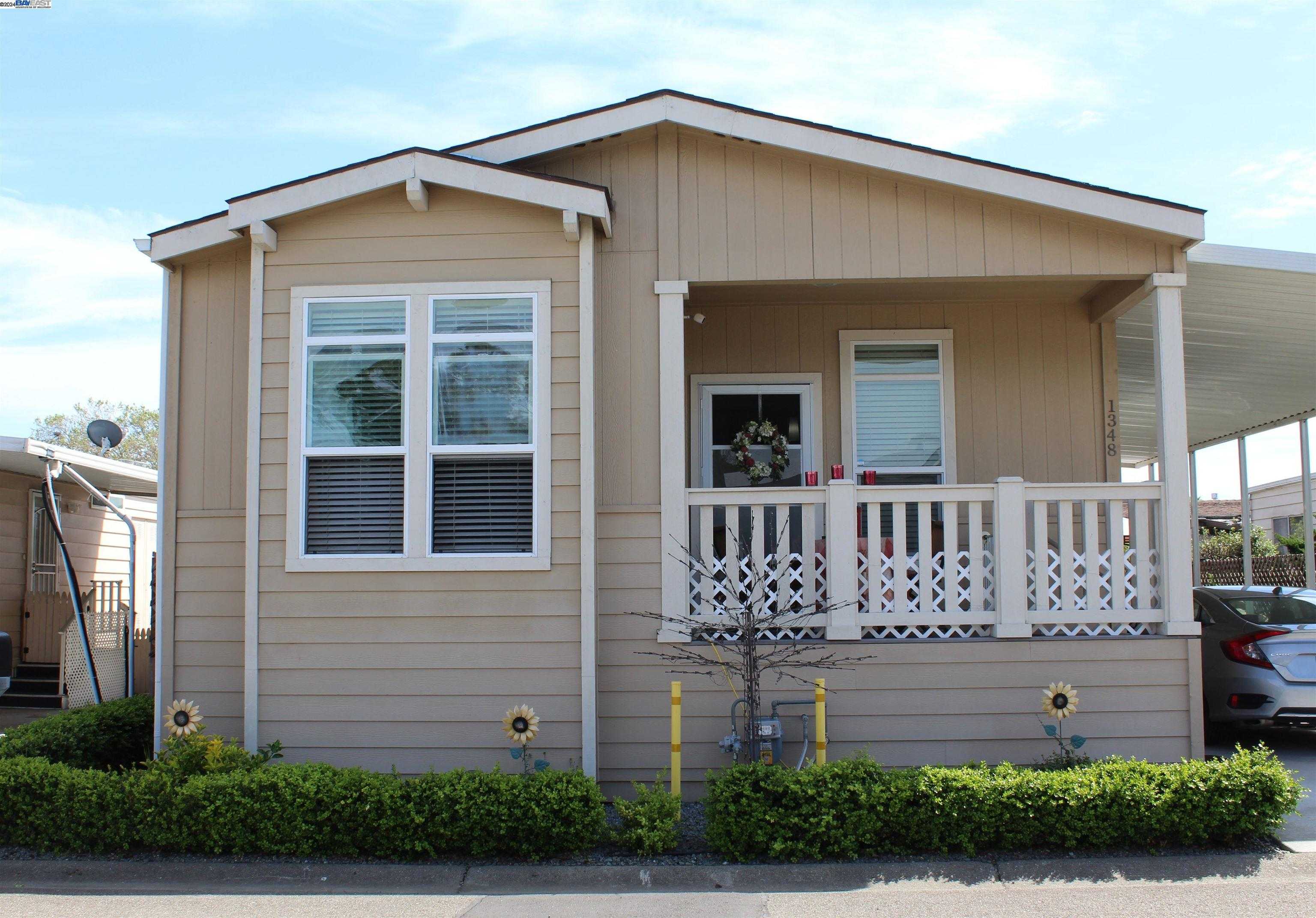 Neighborhood Neighborhood-14