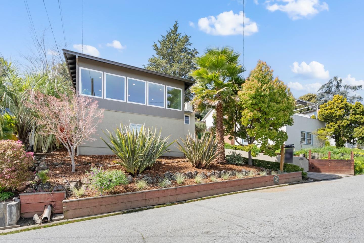 Neighborhood Neighborhood-30