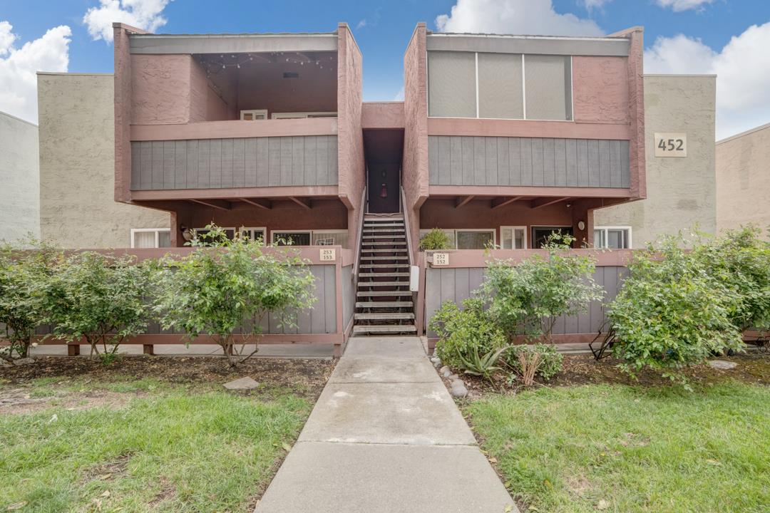 Neighborhood Neighborhood-205