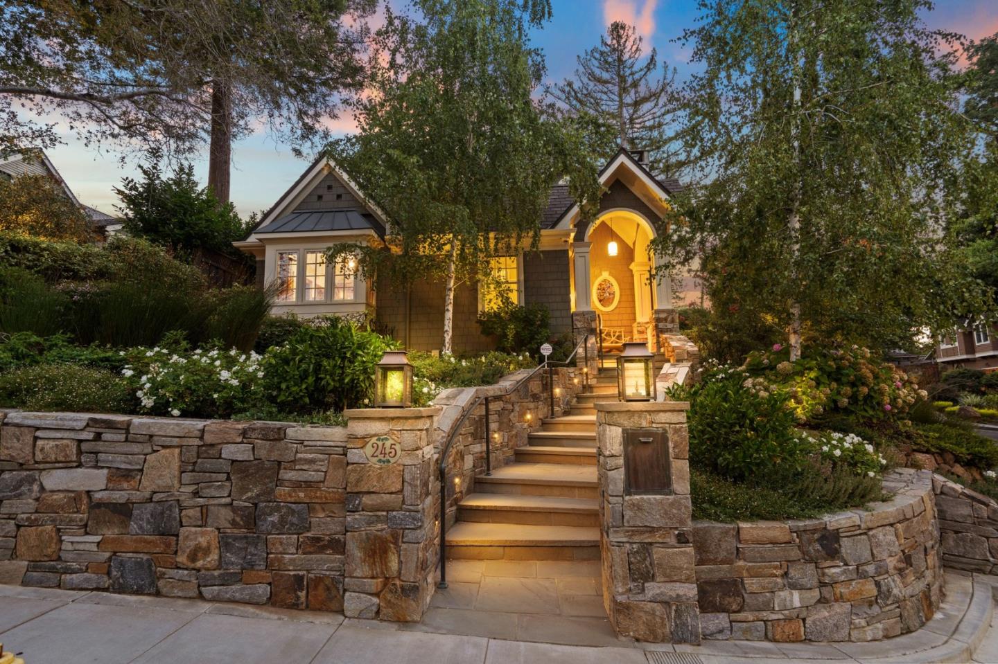 Neighborhood Neighborhood-17