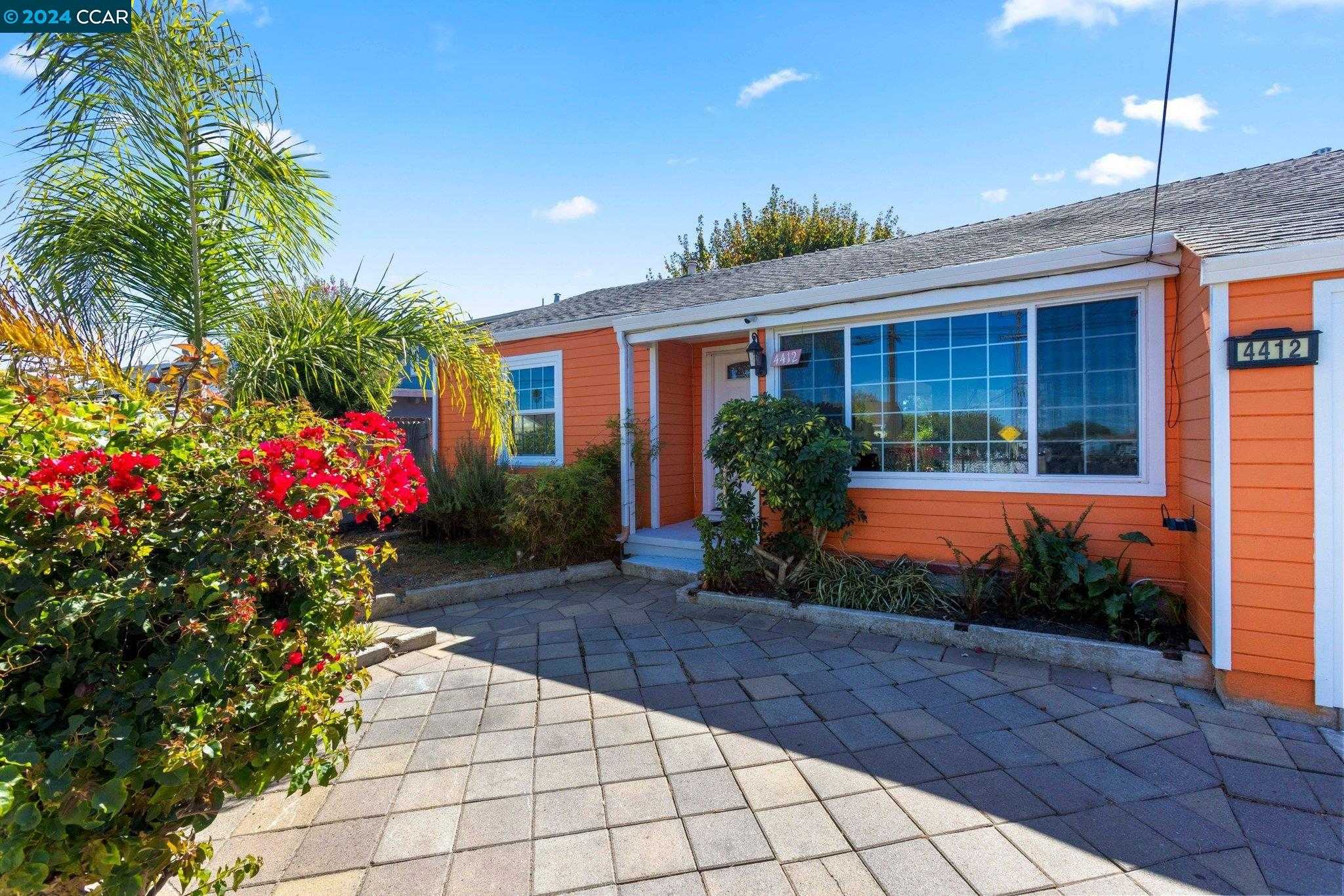 Neighborhood Neighborhood-4