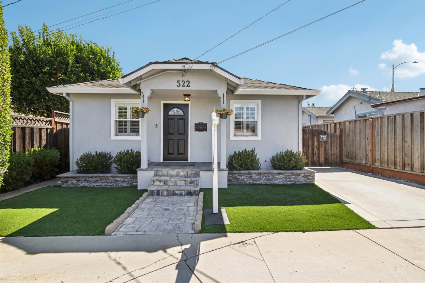 Neighborhood-15