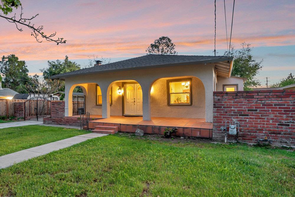 Neighborhood Neighborhood-59