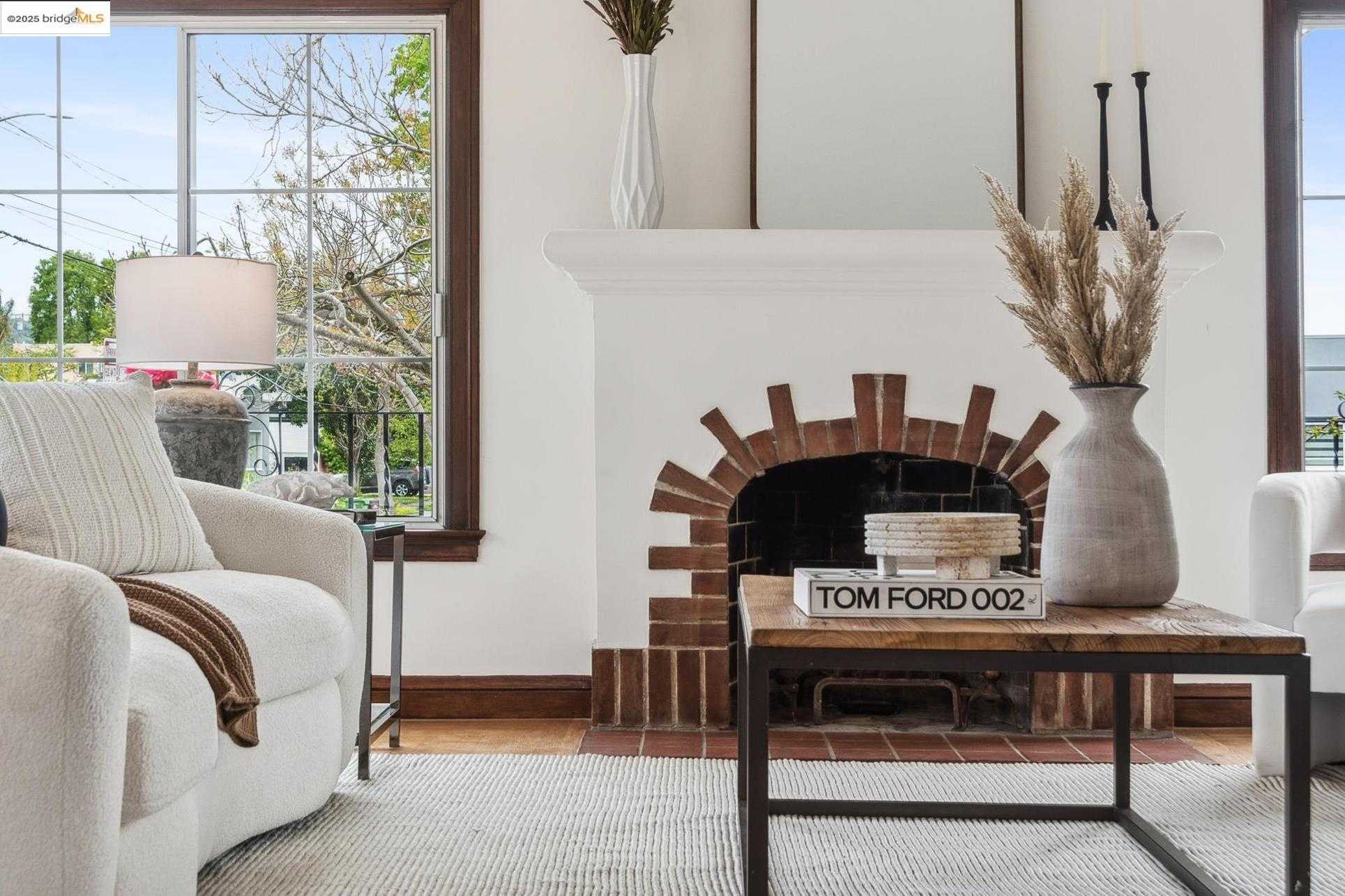 Neighborhood Neighborhood-24