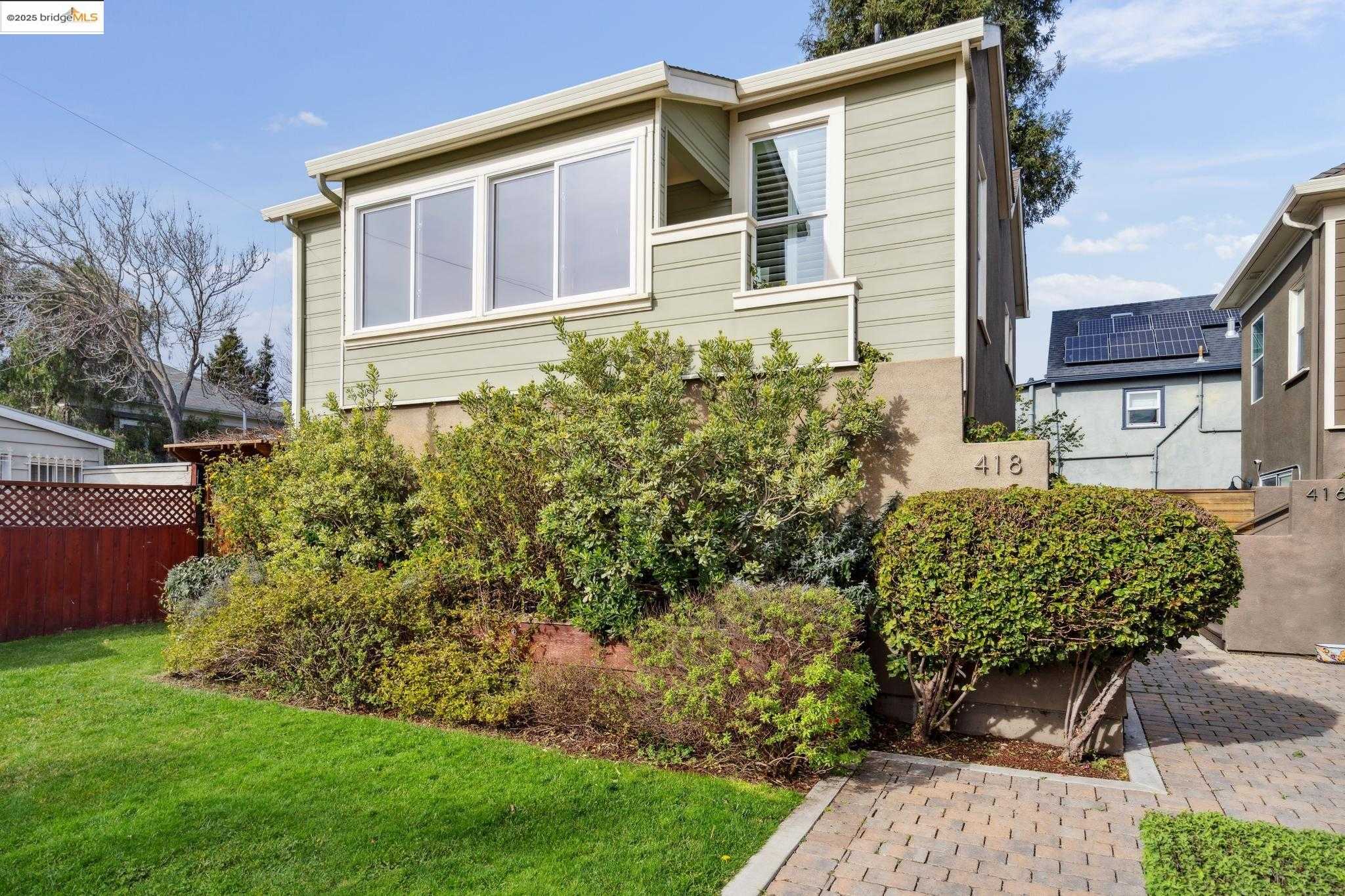 Neighborhood Neighborhood-16