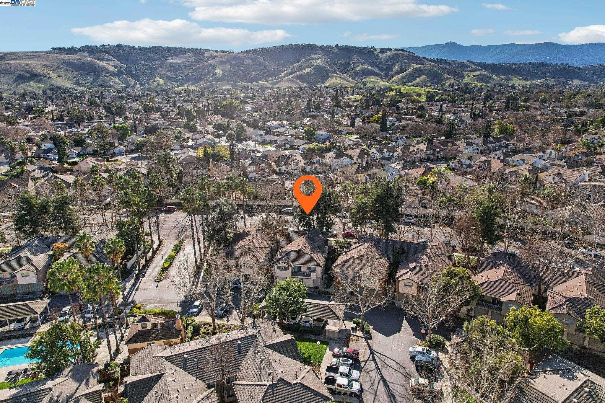 Neighborhood Neighborhood-4