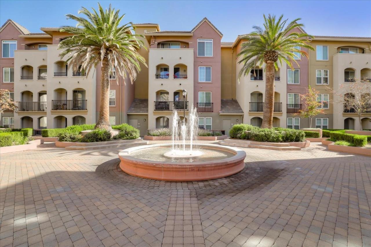 Neighborhood Neighborhood-79