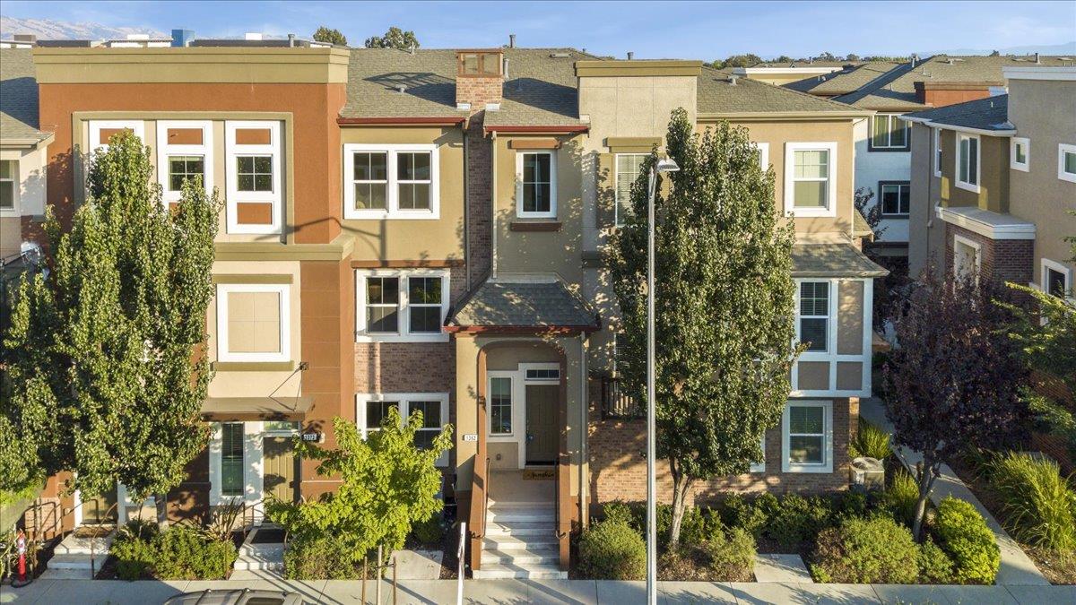 Neighborhood Neighborhood-69