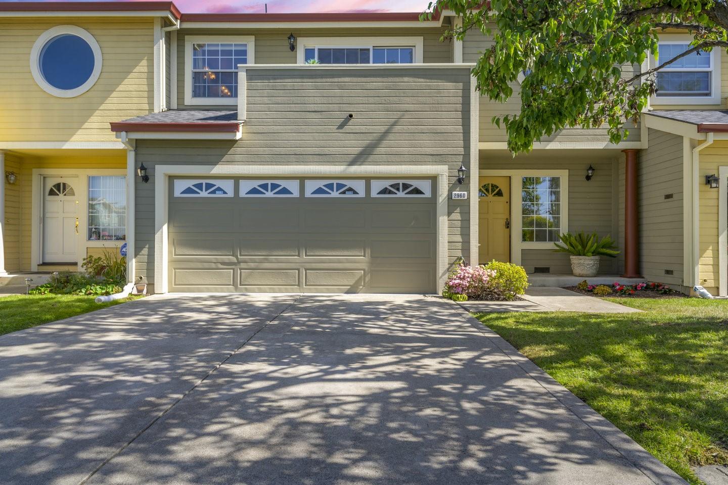 Neighborhood Neighborhood-13