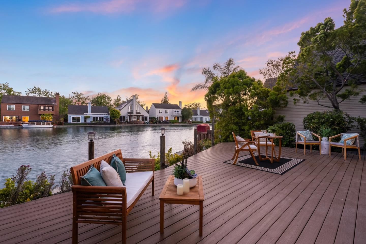 Neighborhood Neighborhood-6