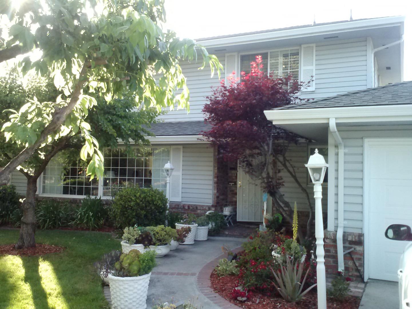 Neighborhood Neighborhood-29