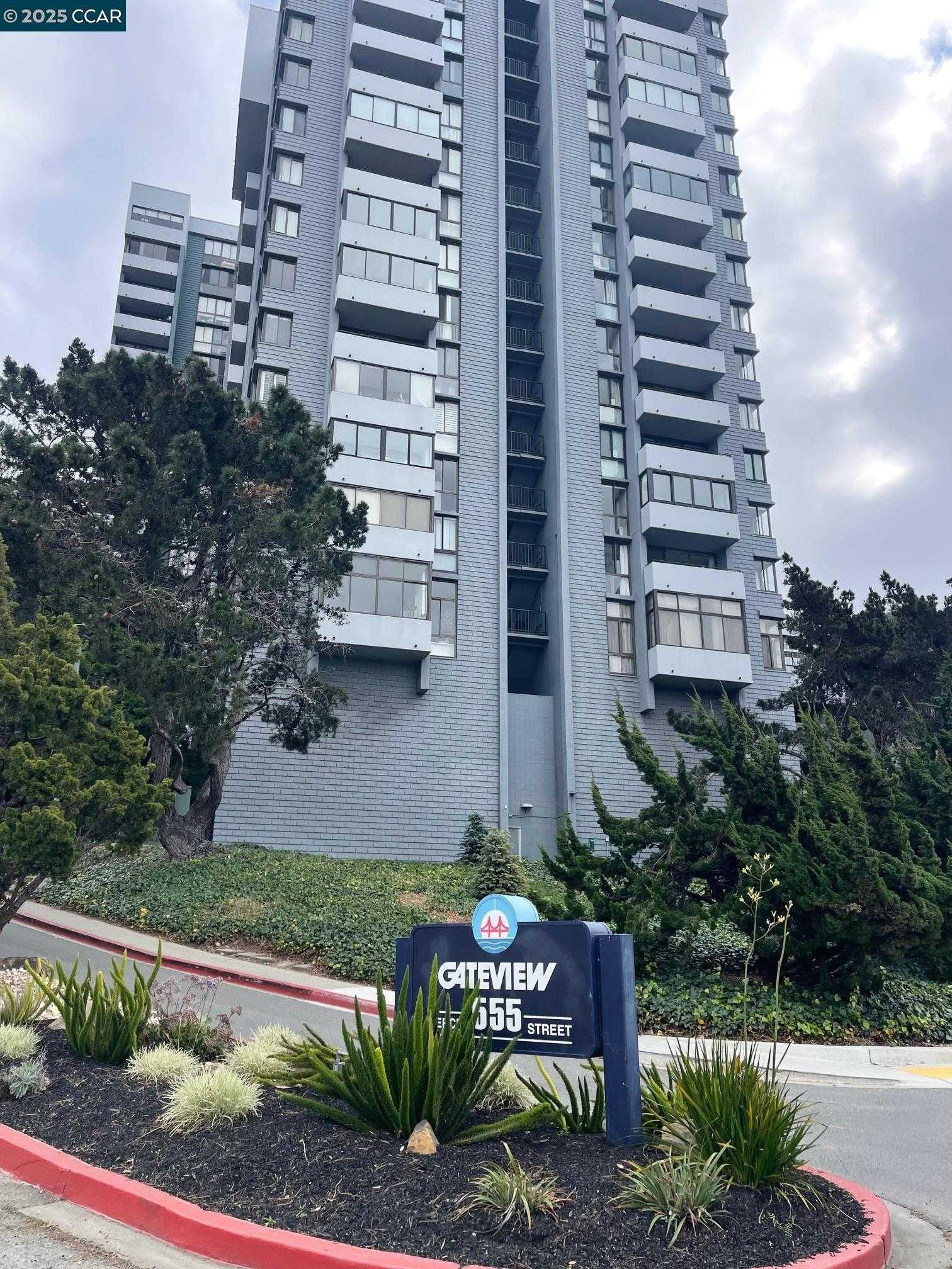 Neighborhood Neighborhood-32