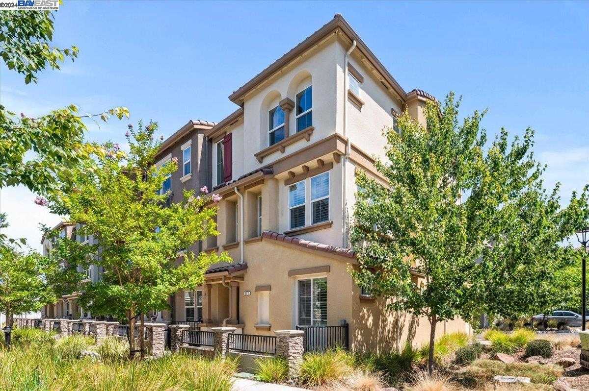 Neighborhood Neighborhood-22