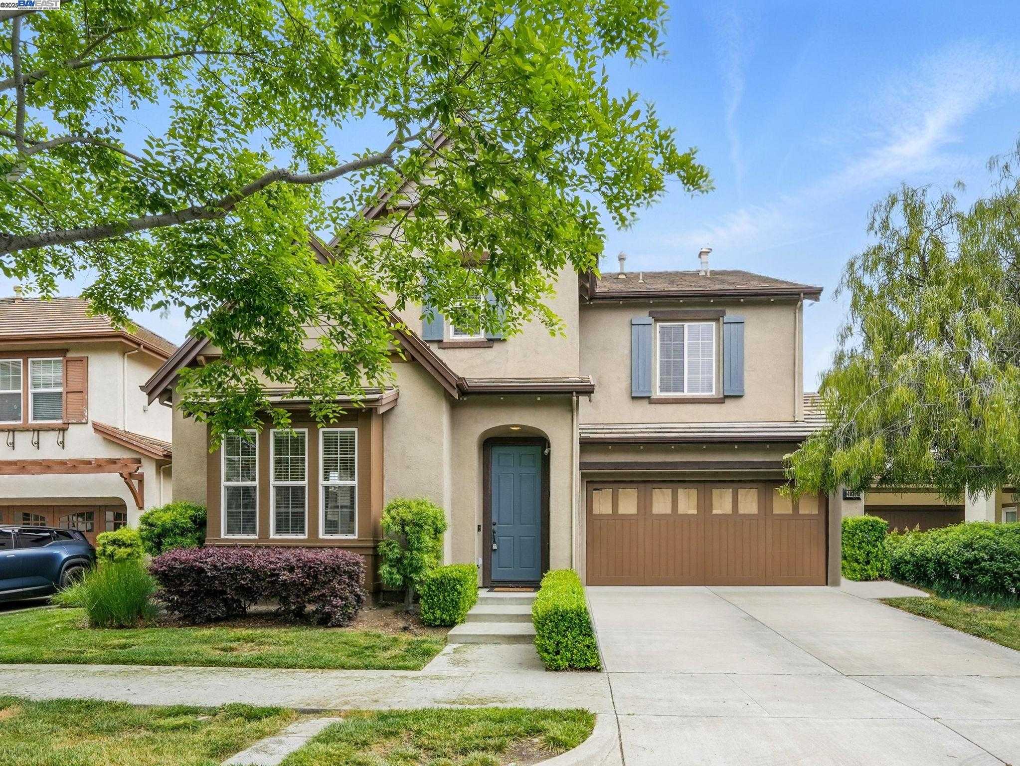 Neighborhood Neighborhood-12