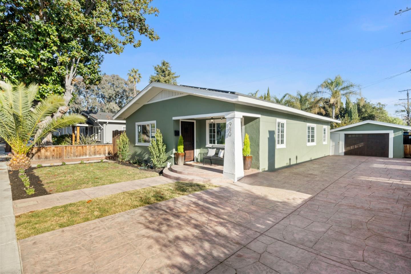 Neighborhood Neighborhood-119