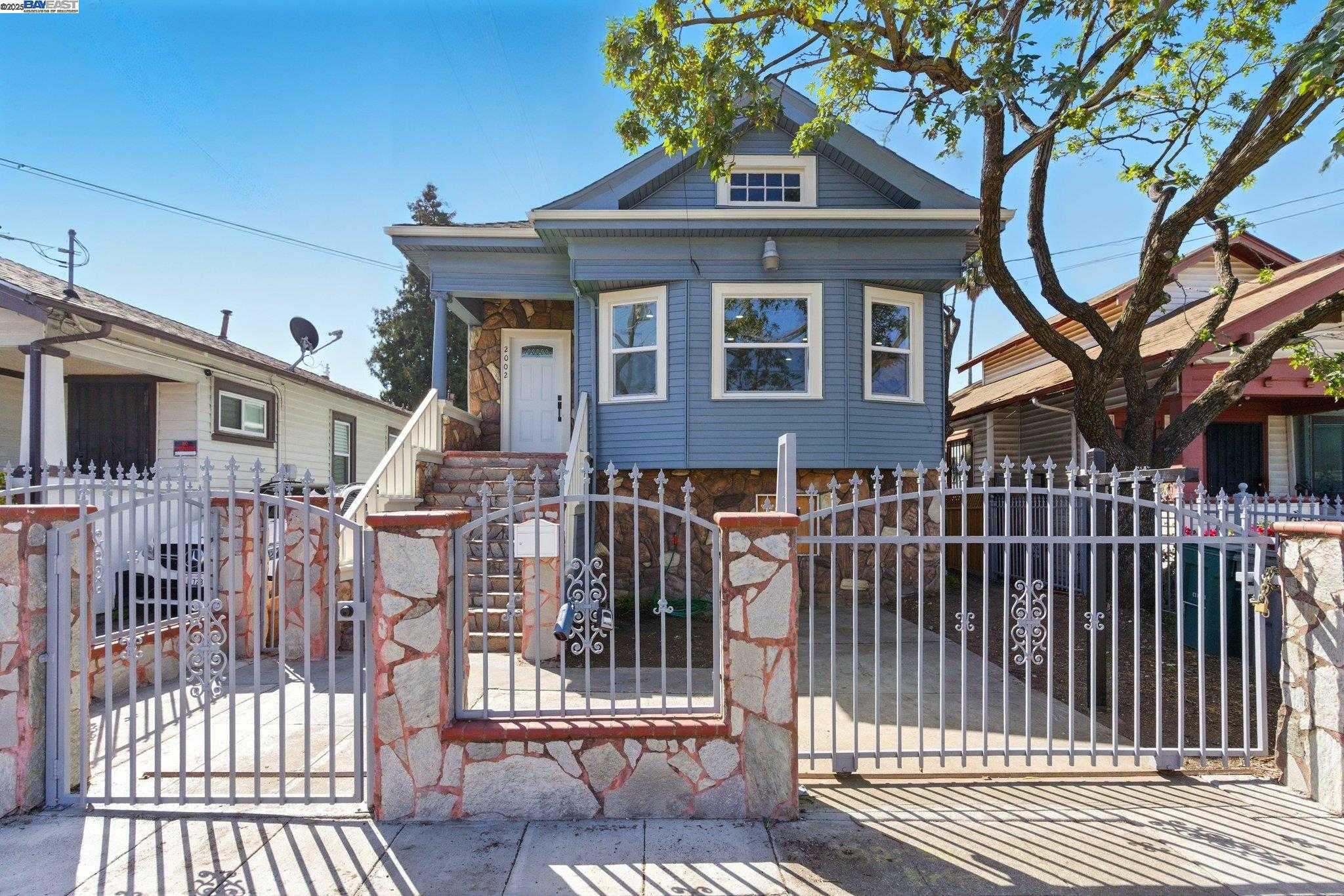 Neighborhood-10