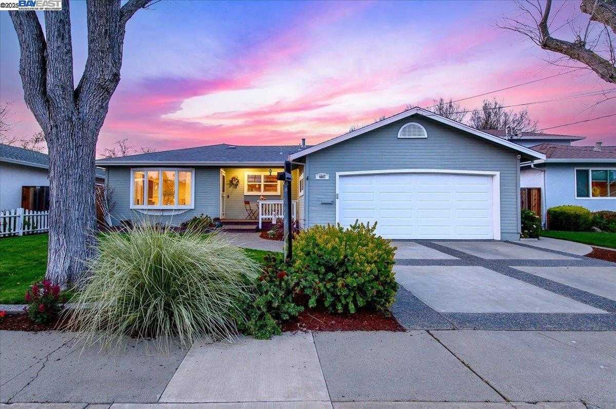 Neighborhood Neighborhood-13