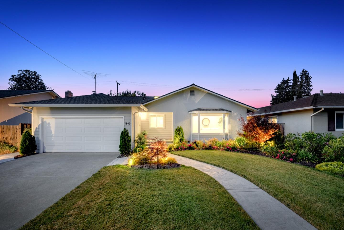 Neighborhood Neighborhood-28